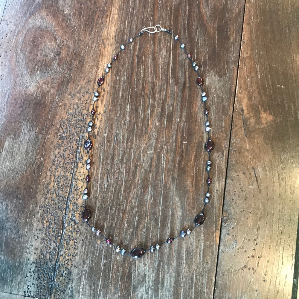 Petit silver and umber tone beaded necklace